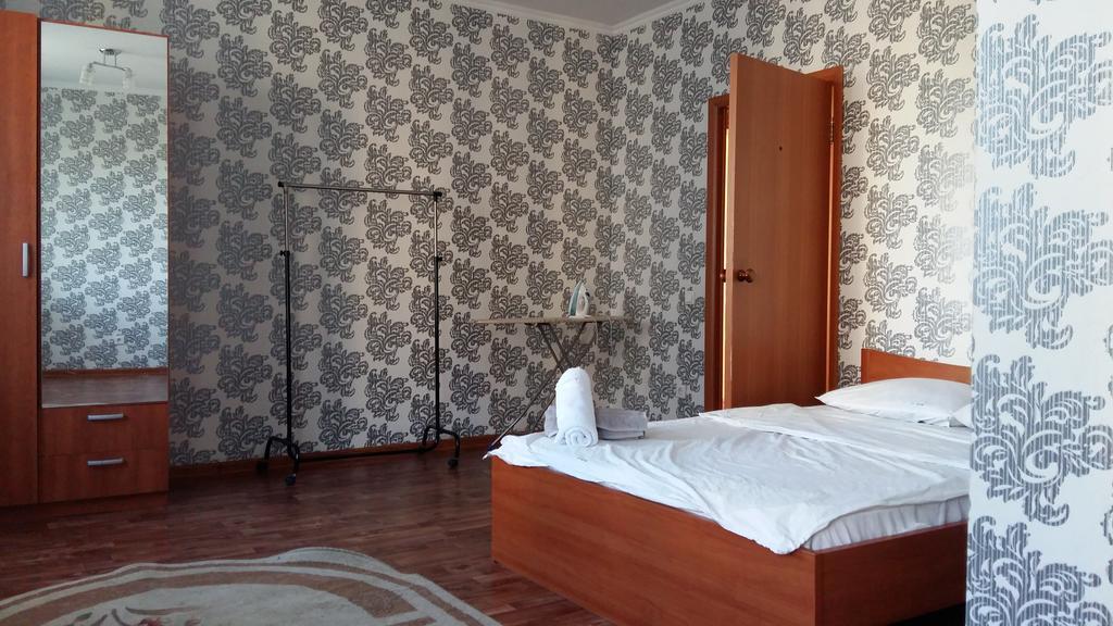 Apartment In Heart Of Astana Exterior foto